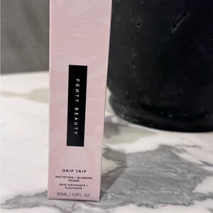 Fenty Beauty Grip Trip Mattifying Primer - Light Pink Packaging